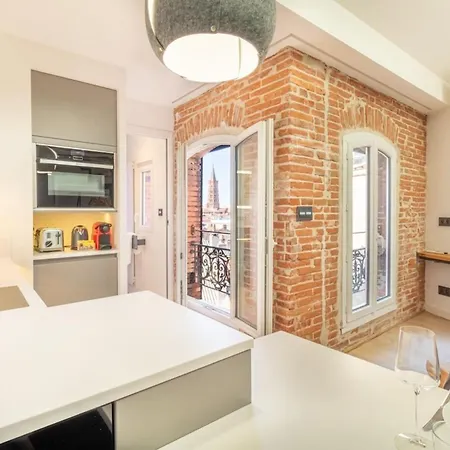 Lorraine - Vue St-sernin - Hypercentre - Capitole Apartman *